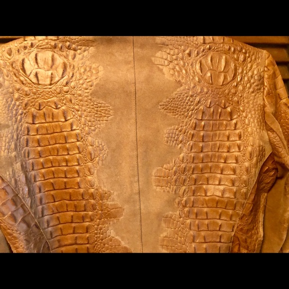 helen barabara rank montecito “croc back” coat - Picture 4 of 8